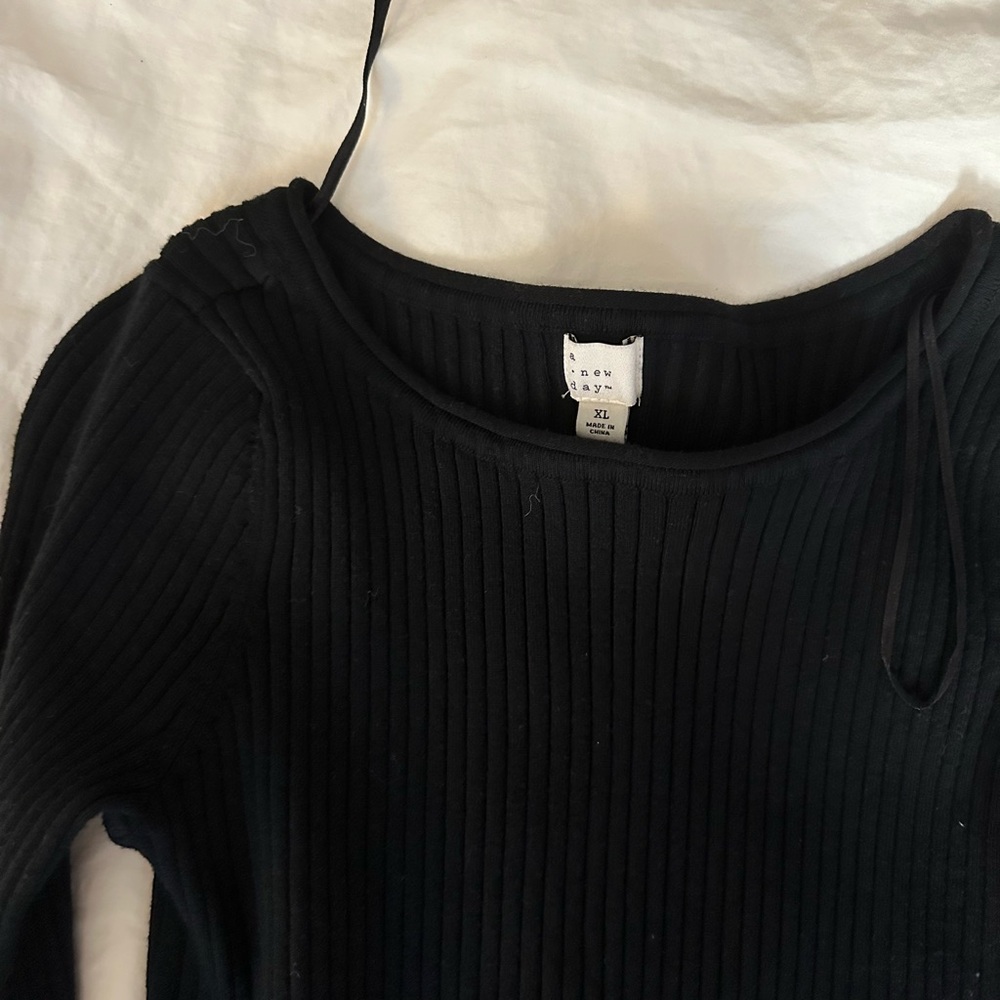 Black Ribbed Sweater - Picture 3 of 3